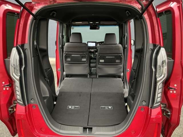 ホンダ Ｎ　ＢＯＸ カスタム ６６０ Ｌ ターボ ４ＷＤ R3年 (近畿) 99
