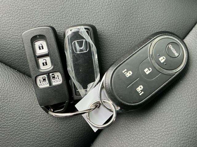 ホンダ Ｎ　ＢＯＸ カスタム ６６０ Ｌ ターボ ４ＷＤ R3年 (近畿) 99