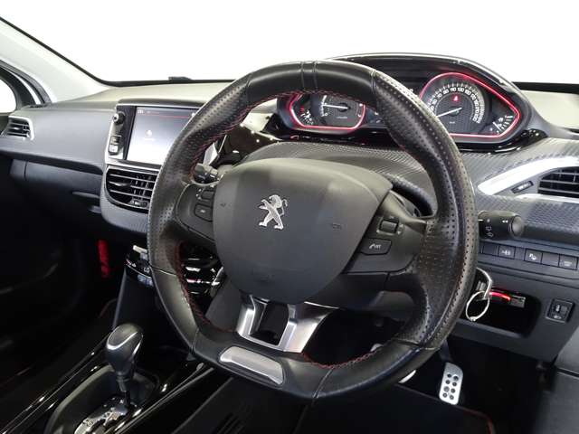 プジョー ２００８ ＧＴライン H30年 (関東) 99