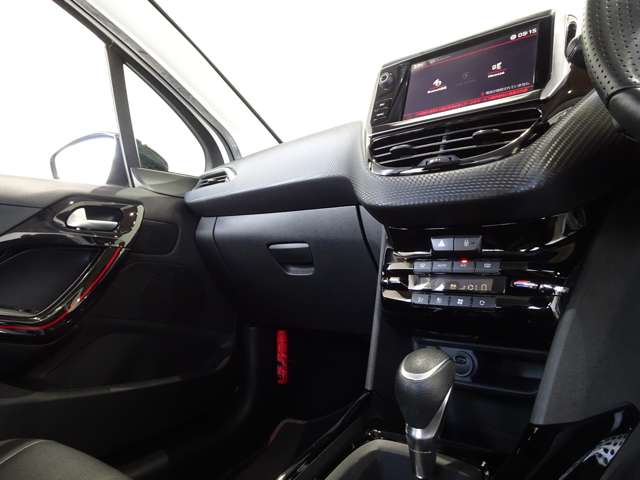 プジョー ２００８ ＧＴライン H30年 (関東) 99