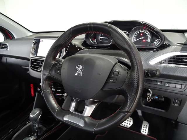 プジョー ２００８ ＧＴライン H29年 (関東) 99