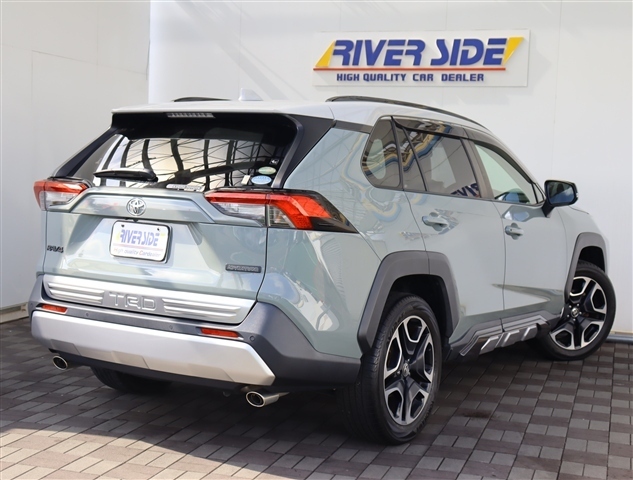 トヨタ ＲＡＶ４ ２．０ アドベンチャー ４ＷＤ R3年 () 99