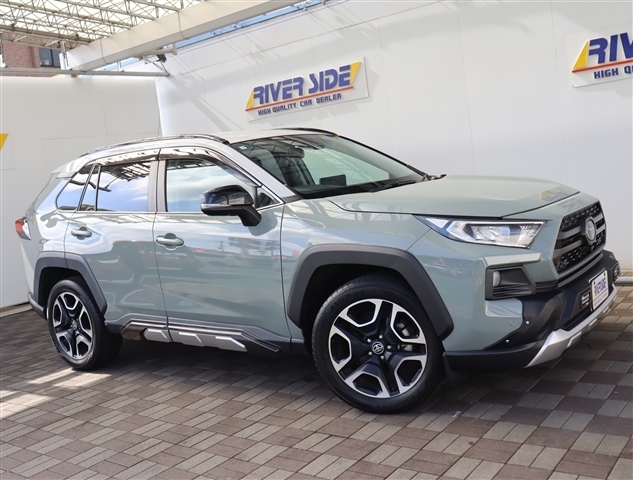 トヨタ ＲＡＶ４ ２．０ アドベンチャー ４ＷＤ R3年 () 99