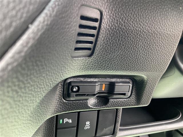 ホンダ Ｎ　ＢＯＸ カスタム ６６０ Ｌ R5年 (東海) 99