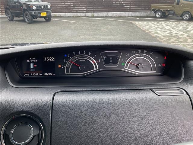ホンダ Ｎ　ＢＯＸ カスタム ６６０ Ｌ R5年 (東海) 99
