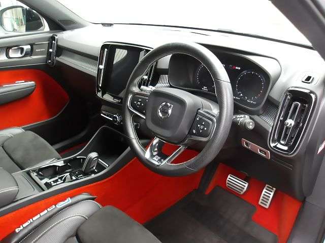 ボルボ ＸＣ４０ Ｔ５ ＡＷＤ Ｒデザイン ４ＷＤ H30年 (東海) 99