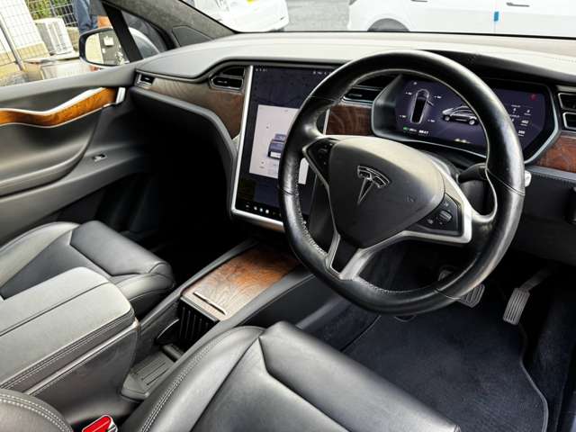 テスラ モデルＸ １００Ｄ ＡＷＤ ロングレンジ 黒内装 ５人乗リ H29年 (東海) 99