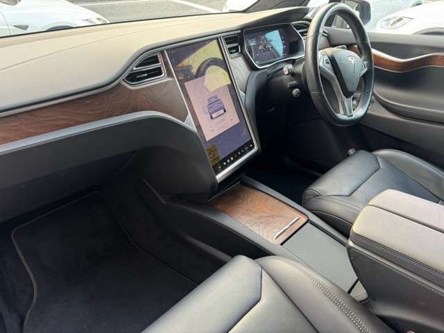 テスラ モデルＸ １００Ｄ ＡＷＤ ロングレンジ 黒内装 ５人乗リ H29年 (東海) 99