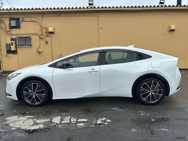 トヨタ プリウス ２．０ Ｚ R5年 (関東) 99