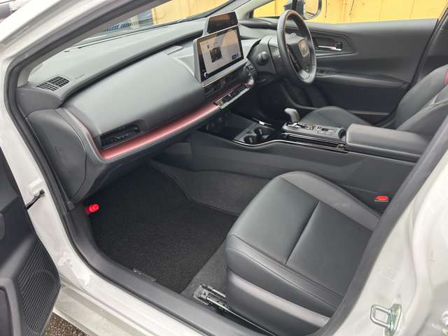 トヨタ プリウス ２．０ Ｚ R5年 (関東) 99