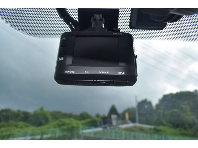 トヨタ プリウス １．８ Ｓ ツーリングセレクション H26年 (中国) 99