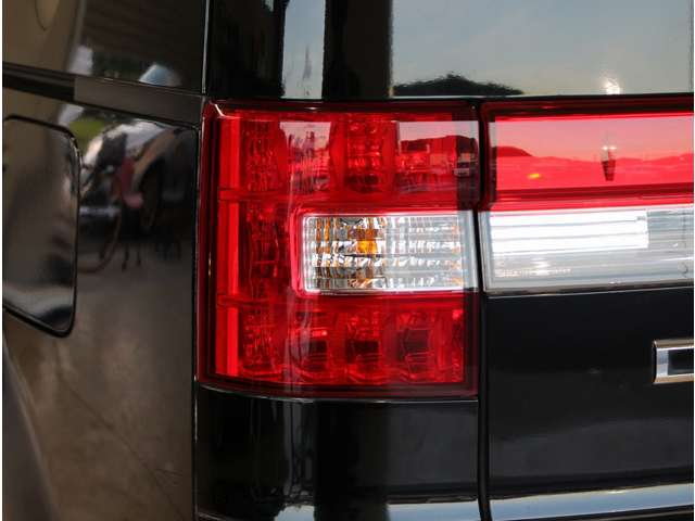 三菱 デリカ　Ｄ：５ ２．２ Ｄ プレミアム ディーゼルターボ ４ＷＤ H26年 (四国) 99