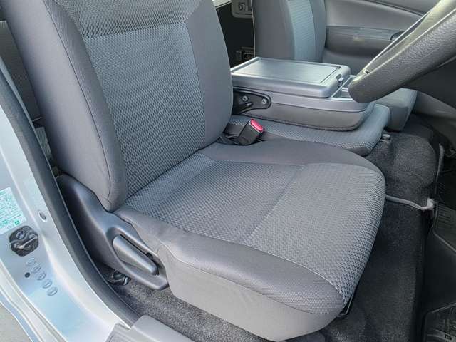 日産 ＮＶ３５０キャラバン ２．５ ＤＸ ロングボディ 平床 ディーゼルターボ H24年 (九州・沖縄) 99