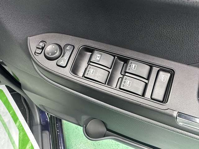 ダイハツ タント ６６０ カスタム ＲＳ R7年 () 99