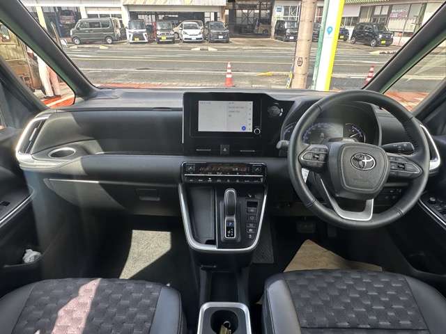 トヨタ ヴォクシー １．８ ハイブリッド Ｓ－Ｚ R7年 () 99