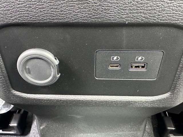 三菱 トライトン ２．４ ＧＬＳ ディーゼルターボ ４ＷＤ R7年 () 99