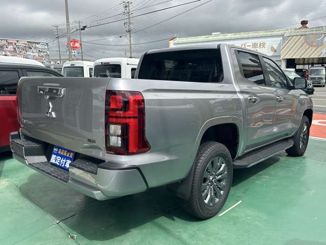 三菱 トライトン ２．４ ＧＬＳ ディーゼルターボ ４ＷＤ R7年 () 99