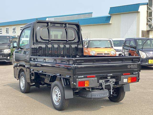 ダイハツ ハイゼットトラック ６６０ スタンダード ３方開 ４ＷＤ R8年 (北海道) 99