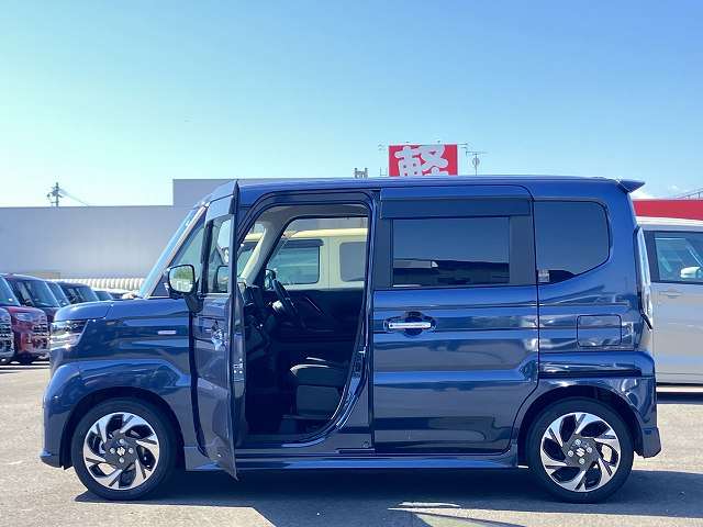 スズキ スペーシア　ギア ６６０ カスタム ハイブリッド ＸＳターボ ４ＷＤ R8年 (北海道) 99
