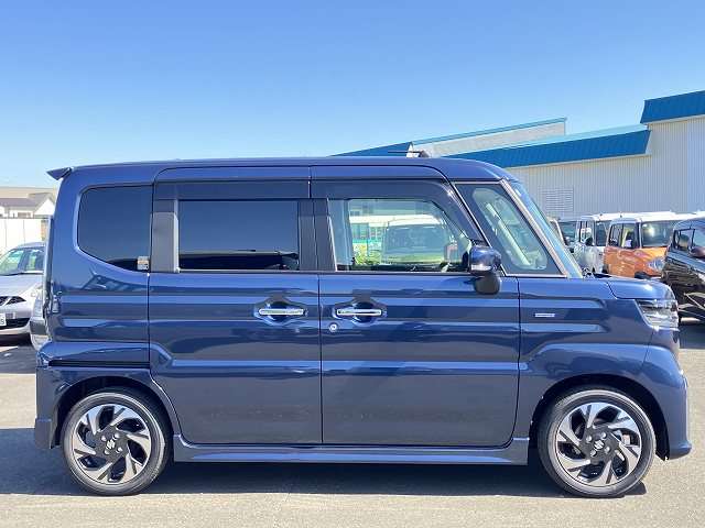 スズキ スペーシア　ギア ６６０ カスタム ハイブリッド ＸＳターボ ４ＷＤ R8年 (北海道) 99