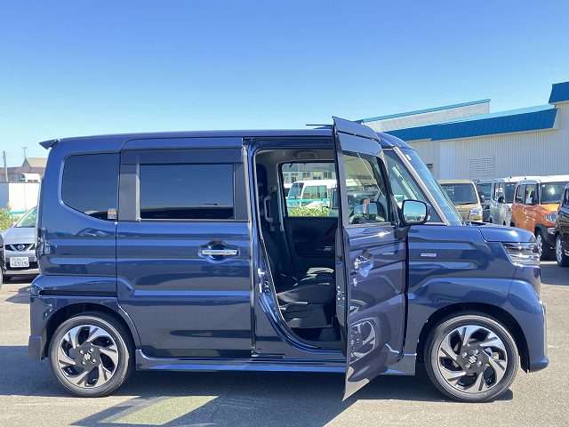 スズキ スペーシア　ギア ６６０ カスタム ハイブリッド ＸＳターボ ４ＷＤ R8年 (北海道) 99