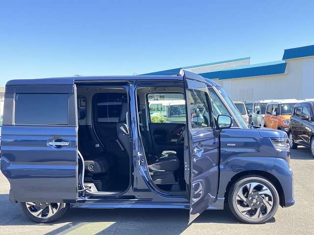 スズキ スペーシア　ギア ６６０ カスタム ハイブリッド ＸＳターボ ４ＷＤ R8年 (北海道) 99