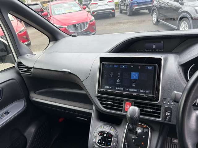 トヨタ ノア ２．０ Ｇ H29年 () 99