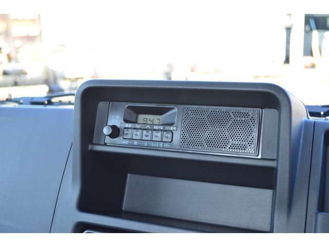 スズキ キャリイトラック ６６０ ＫＣ農繁 ３方開 ４ＷＤ R8年 () 99