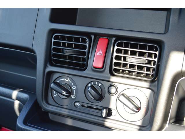 スズキ キャリイトラック ６６０ ＫＣ農繁 ３方開 ４ＷＤ R8年 () 99