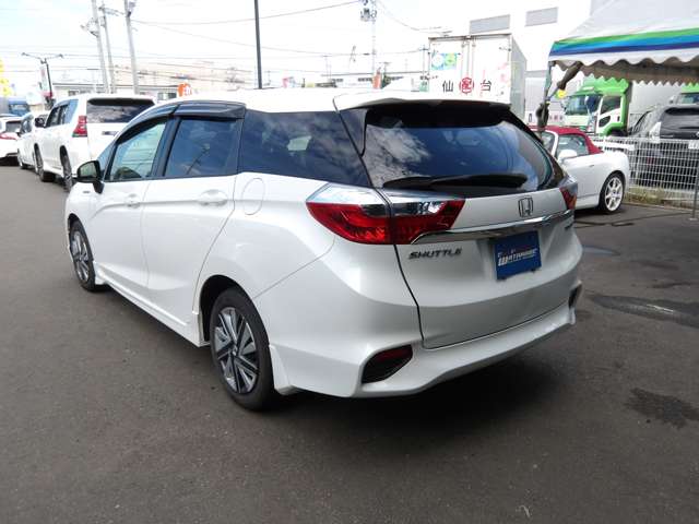 ホンダ シャトル １．５ ハイブリッド H28年 (東北) 99