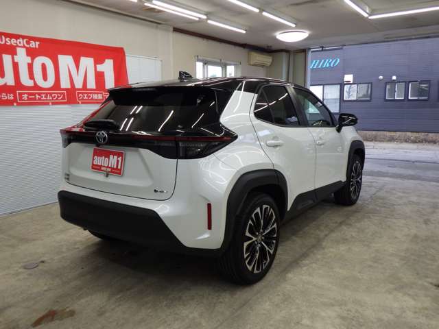 トヨタ ヤリスクロス　ハイブリッド １．５ ハイブリッド Ｚ Ｅ－ＦＯＵＲ ４ＷＤ R7年 () 99