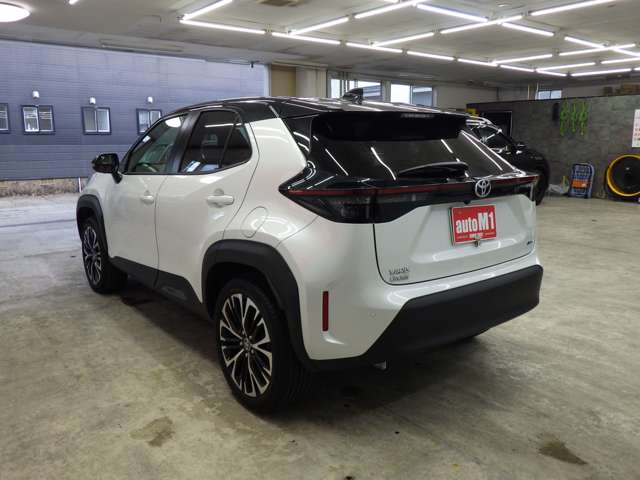トヨタ ヤリスクロス　ハイブリッド １．５ ハイブリッド Ｚ Ｅ－ＦＯＵＲ ４ＷＤ R7年 () 99