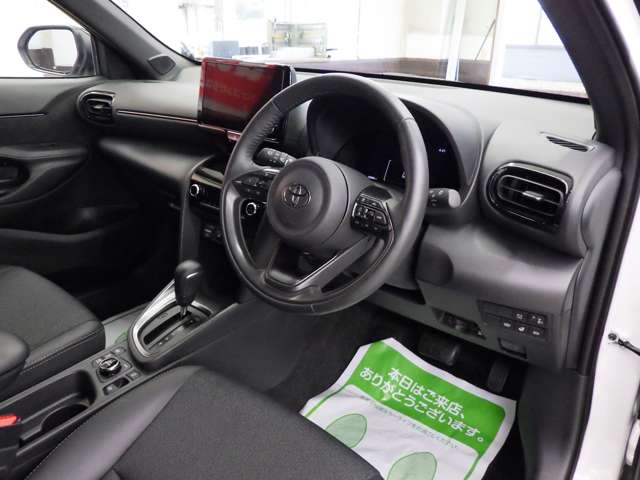 トヨタ ヤリスクロス　ハイブリッド １．５ ハイブリッド Ｚ Ｅ－ＦＯＵＲ ４ＷＤ R7年 () 99