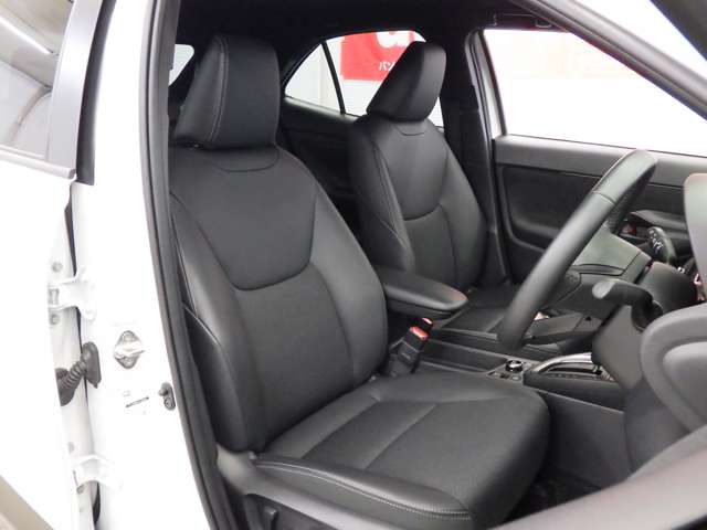 トヨタ ヤリスクロス　ハイブリッド １．５ ハイブリッド Ｚ Ｅ－ＦＯＵＲ ４ＷＤ R7年 () 99