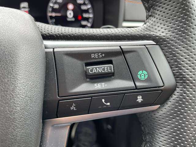 三菱 アウトランダーＰＨＥＶ ＰＨＥＶ ２．４ Ｐ ４ＷＤ R5年 () 99