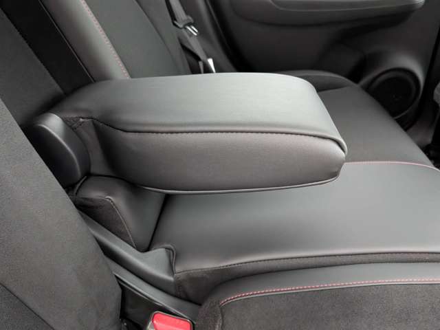 ホンダ フィット　ハイブリッド １．５ Ｅ：ＨＥＶ ＲＳ R8年 () 99