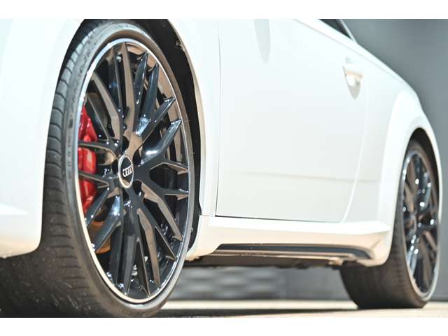 アウディ ＴＴ クーペ ファイナル エディション ４ＷＤ R5年 () 99