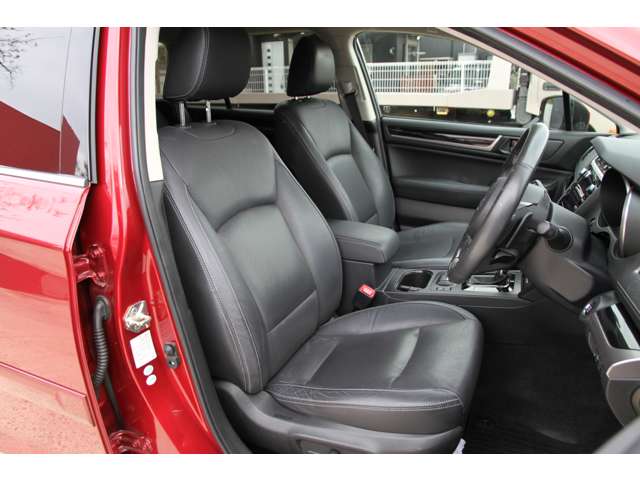 スバル レガシィアウトバック ２．５ リミテッド ４ＷＤ H30年 () 99