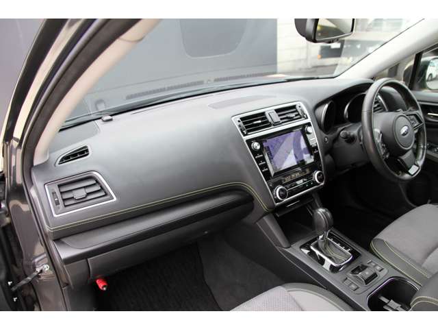 スバル レガシィアウトバック ２．５ エックスブレイク ４ＷＤ H30年 () 99