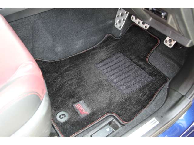 スバル レヴォーグ ２．０ ＳＴＩ スポーツ アイサイト ４ＷＤ H29年 () 99