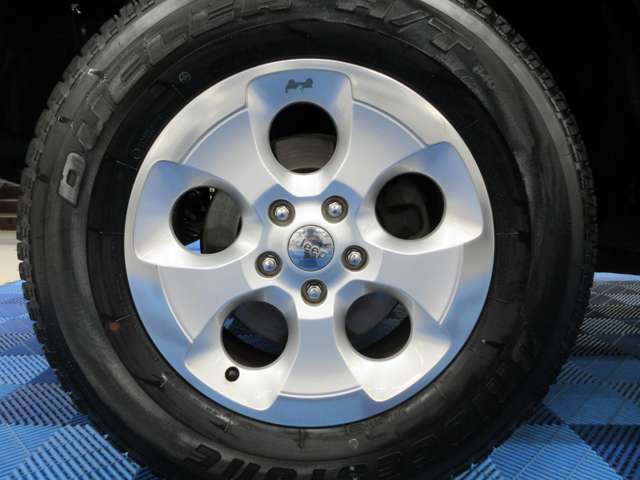 ジープ ラングラー　アンリミテッド アンリミテッド サハラ ４ＷＤ H25年 (関東) 99
