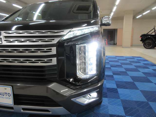 三菱 デリカ　Ｄ：５ ２．２ Ｐ ディーゼルターボ ４ＷＤ R1年 (関東) 99