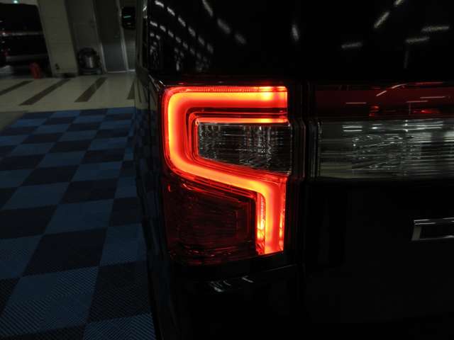 三菱 デリカ　Ｄ：５ ２．２ Ｐ ディーゼルターボ ４ＷＤ R1年 (関東) 99