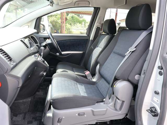 トヨタ アイシス ２．０ プラタナ ウェルキャブ 助手席リフトアップシート車 Ａタイプ H25年 (関東) 99
