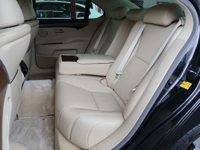 レクサス ＬＳ４６０ バージョンＣ　Ｉパッケージ H22年 (関東) 99