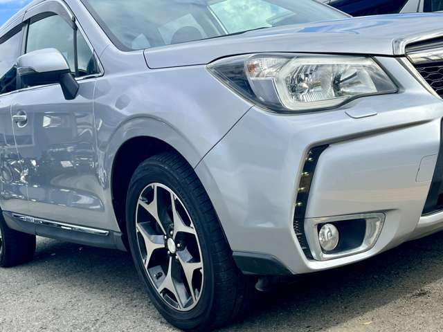 スバル フォレスター ２．０ＸＴ アイサイト ４ＷＤ H25年 () 99