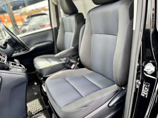 トヨタ ヴォクシー １．８ ハイブリッド ＺＳ H28年 (近畿) 99