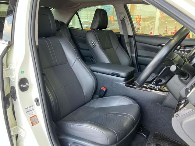 トヨタ クラウンアスリート ２．０ Ｇ－Ｔ H30年 (近畿) 99