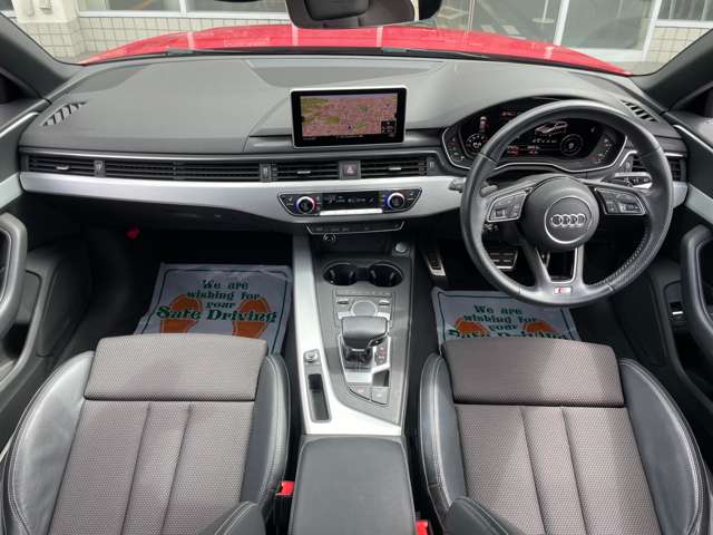 アウディ Ａ４　アバント ２．０ ＴＦＳＩ Ｓラインパッケージ H29年 (近畿) 99