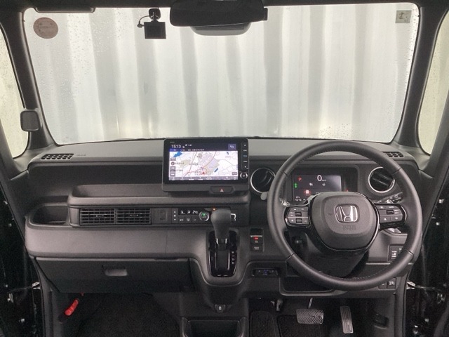 ホンダ Ｎ　ＢＯＸ カスタム ６６０ ターボ ブラック スタイル R8年 (近畿) 99